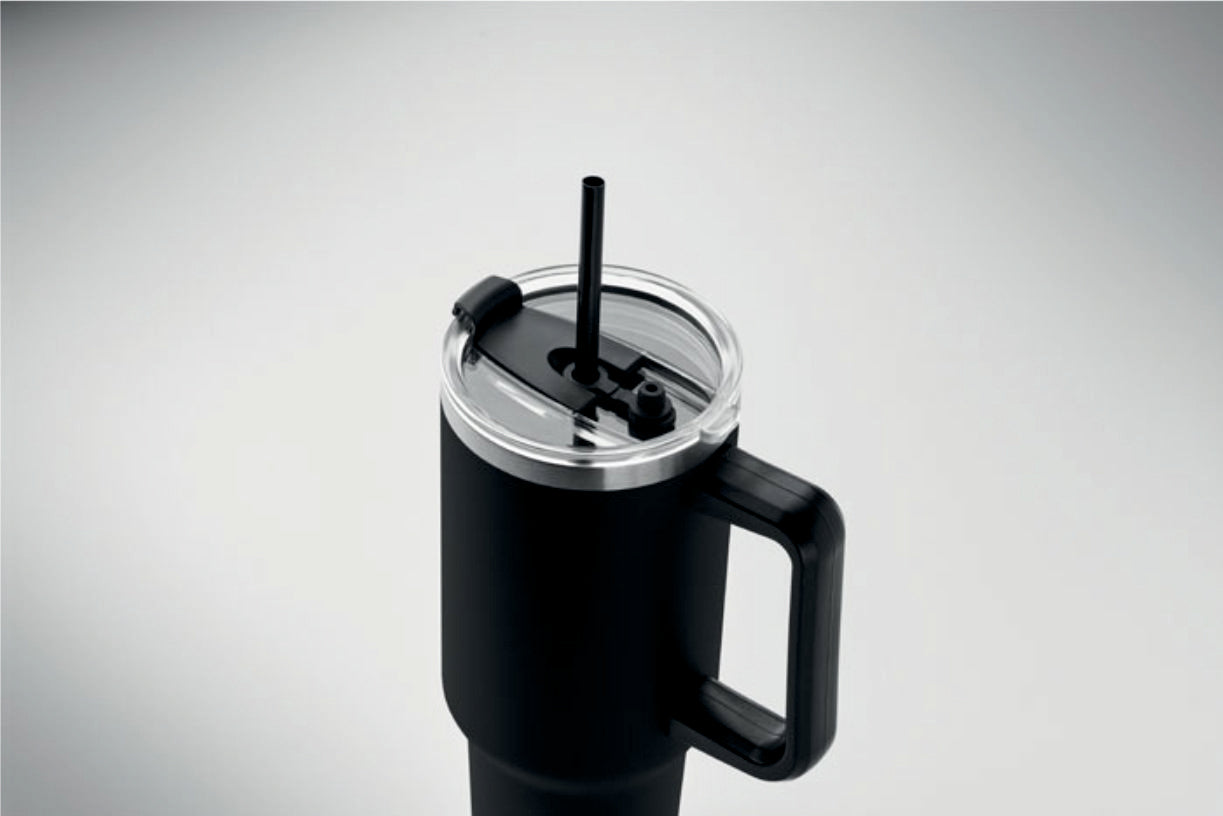 Trendiger Trinkbecher 1200 ml "Queen of Birdies"